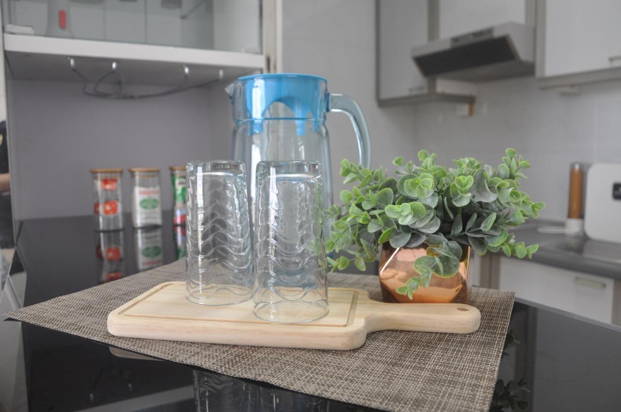 1 Bedroom Apartment, Melaka Cbd Town Center- Hosted By Private Locals Resident, Balcony With City Skyline View Or Seaview, Opposite Malls, Tv Box, 5 Minutes To Jonker Street, Malacca Exterior foto