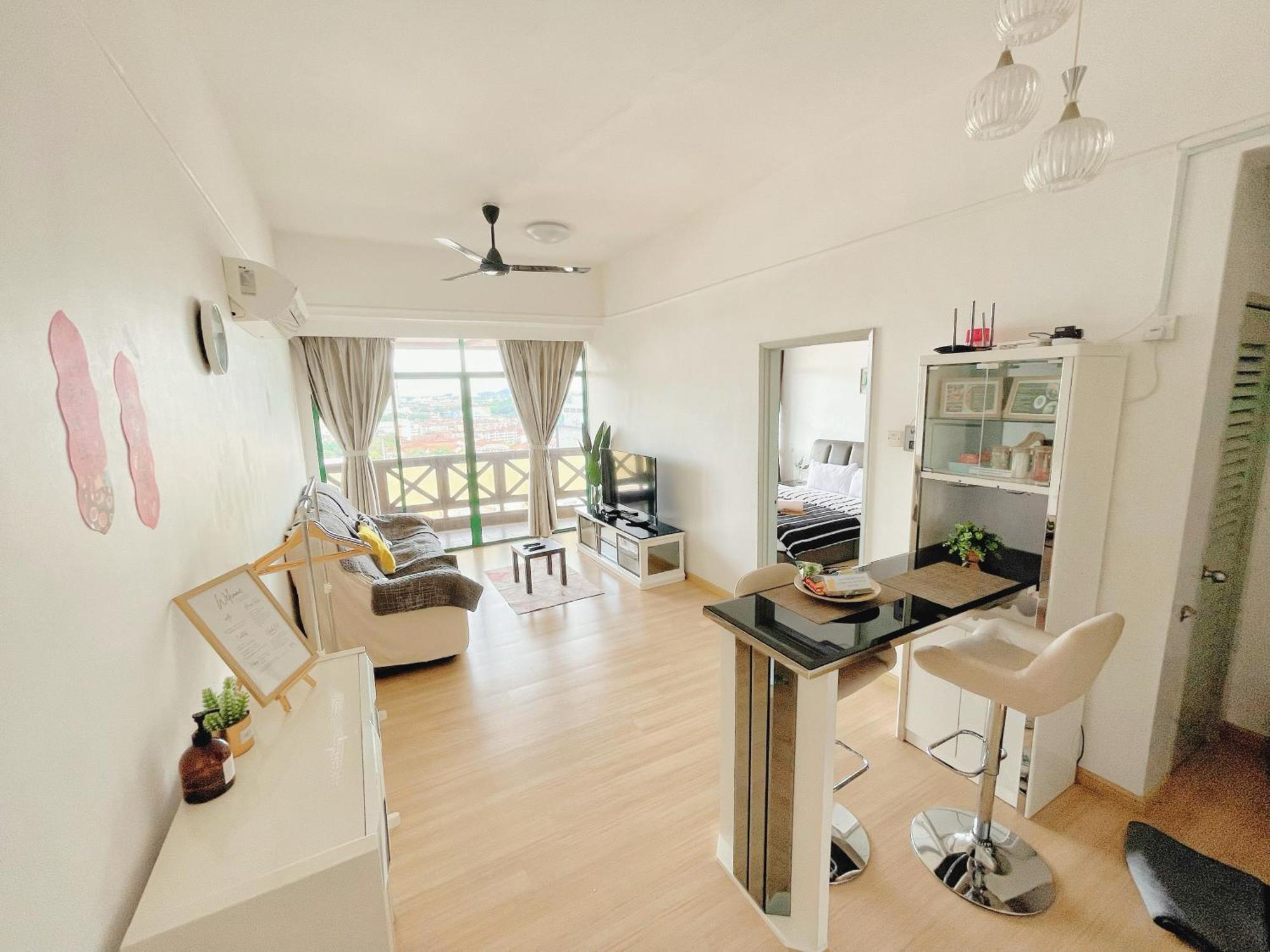 1 Bedroom Apartment, Melaka Cbd Town Center- Hosted By Private Locals Resident, Balcony With City Skyline View Or Seaview, Opposite Malls, Tv Box, 5 Minutes To Jonker Street, Malacca Exterior foto