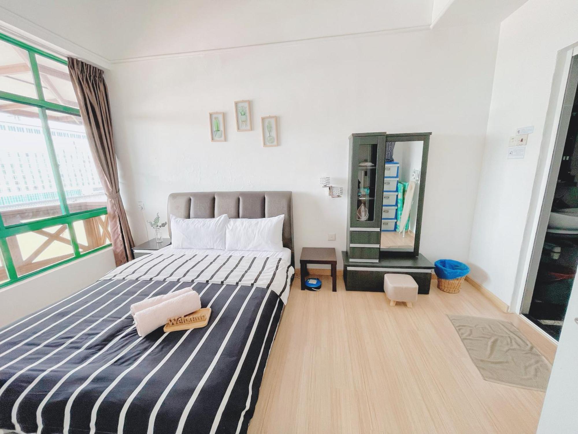 1 Bedroom Apartment, Melaka Cbd Town Center- Hosted By Private Locals Resident, Balcony With City Skyline View Or Seaview, Opposite Malls, Tv Box, 5 Minutes To Jonker Street, Malacca Exterior foto